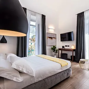 Pensjonat By The First - Luxury &, La Spezia